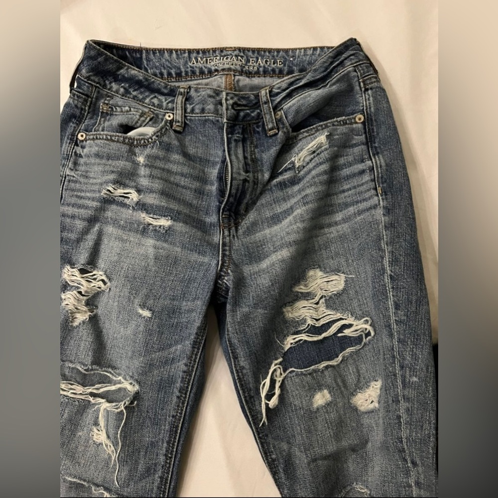 american eagle mom jeans